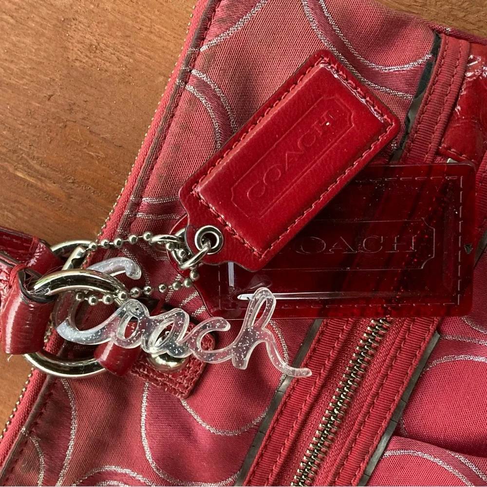 100% Authentic Coach Poppy Signature Glam Tote | Pre-loved | GUC - Picture 3 of 9